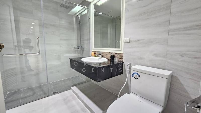 G.P. Grande Tower, Bangkok, 55 Sukhumvit 23, Khlongtoei Nua, Watthana, Bangkok, 3 Bedrooms, 221 sqm, Condo For Rent, by BANGKOK PROPERTY AGENTS, 500632706 - DDproperty.com