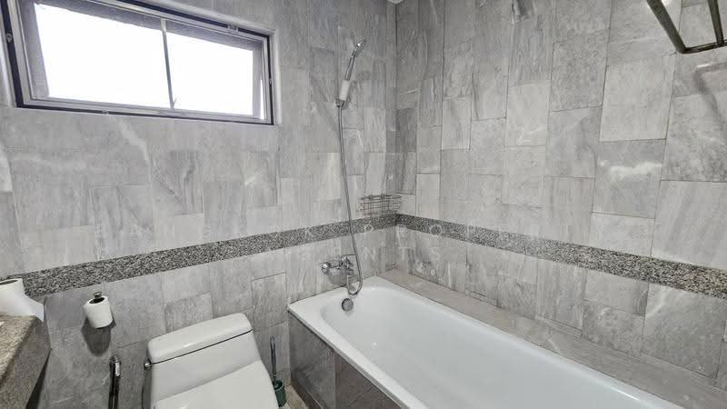 Las Colinas, Bangkok, Sukhumvit 21 Road, Khlongtoei Nua, Watthana, Bangkok, 4 Bedrooms, 240 sqm, Condo For Rent, by BANGKOK PROPERTY AGENTS, 500632734 - DDproperty.com