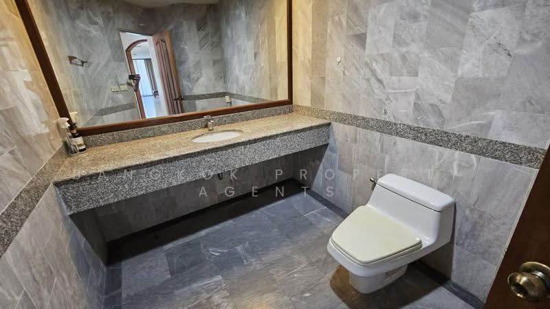 Las Colinas, Bangkok, Sukhumvit 21 Road, Khlongtoei Nua, Watthana, Bangkok, 4 Bedrooms, 240 sqm, Condo For Rent, by BANGKOK PROPERTY AGENTS, 500632734 - DDproperty.com