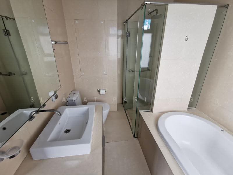 The Madison, Bangkok, Sukhumvit 41, Khlong Tan Nua, Watthana, Bangkok, 3 Bedrooms, 178 sqm, Condo For Rent, by Sutapat Pariwong, 500632747 - DDproperty.com