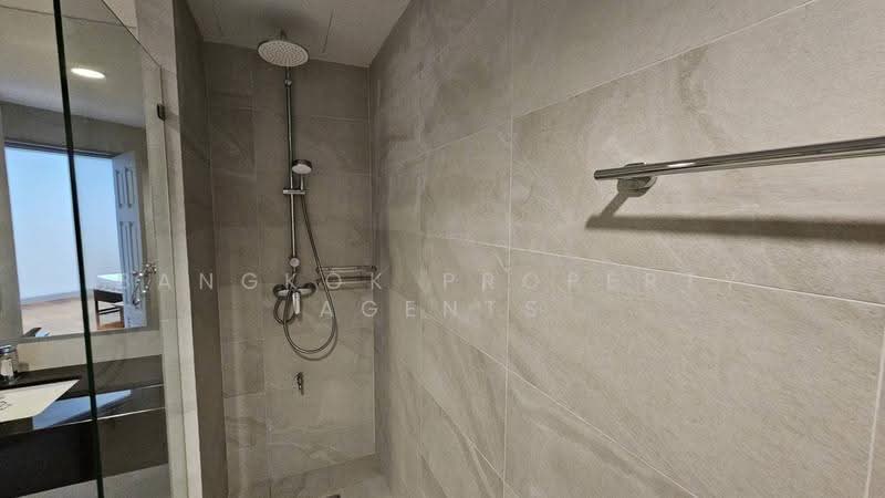 Ruamsuk Condominium, Bangkok, 12 Soi Athakravi, Khong Tan, Khlong Toei, Bangkok, 3 Bedrooms, 330 sqm, Condo For Rent, by BANGKOK PROPERTY AGENTS, 500632792 - DDproperty.com