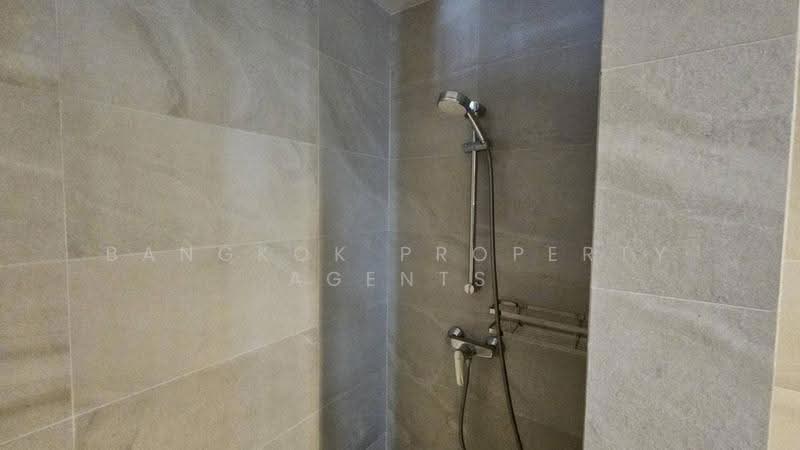Ruamsuk Condominium, Bangkok, 12 Soi Athakravi, Khong Tan, Khlong Toei, Bangkok, 3 Bedrooms, 330 sqm, Condo For Rent, by BANGKOK PROPERTY AGENTS, 500632792 - DDproperty.com