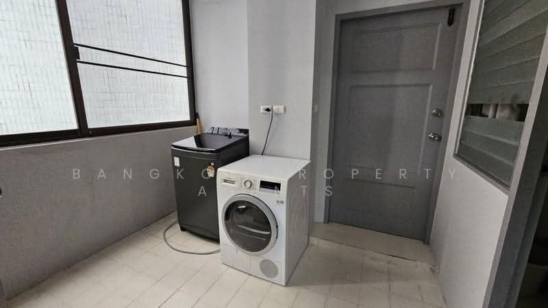 Ruamsuk Condominium, Bangkok, 12 Soi Athakravi, Khong Tan, Khlong Toei, Bangkok, 3 Bedrooms, 330 sqm, Condo For Rent, by BANGKOK PROPERTY AGENTS, 500632792 - DDproperty.com