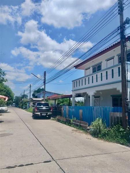 บ้านเดี่ยว 2 ชั้น 61.2 ตร.ว. บ้านเดี่ยว ใกล้มหาวิทยาลัยเทคโนโลยีราชมงคลธัญบุรี ถนนรังสิต-นครนายก, Pathum Thani, ถนนรังสิต-นครนายก, Khlong Hok, Khlong Luang, Pathum Thani, 3 Bedrooms, 240 sqm, Single Detached House For Sale, by คุณ กัญญ์ชญา คารมดี (จิ๋ว), 500632852 - DDproperty.com