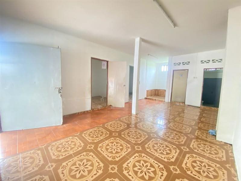 บ้านเดี่ยว 2 ชั้น 61.2 ตร.ว. บ้านเดี่ยว ใกล้มหาวิทยาลัยเทคโนโลยีราชมงคลธัญบุรี ถนนรังสิต-นครนายก, Pathum Thani, ถนนรังสิต-นครนายก, Khlong Hok, Khlong Luang, Pathum Thani, 3 Bedrooms, 240 sqm, Single Detached House For Sale, by คุณ กัญญ์ชญา คารมดี (จิ๋ว), 500632852 - DDproperty.com