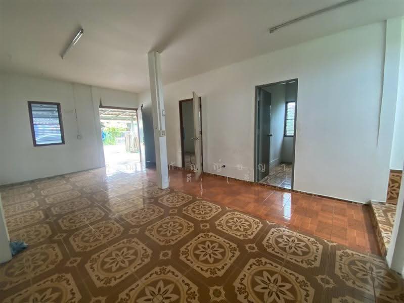 บ้านเดี่ยว 2 ชั้น 61.2 ตร.ว. บ้านเดี่ยว ใกล้มหาวิทยาลัยเทคโนโลยีราชมงคลธัญบุรี ถนนรังสิต-นครนายก, ปทุมธานี, ถนนรังสิต-นครนายก, คลองหก, คลองหลวง, ปทุมธานี, 240 ตร.ม., บ้านเดี่ยว ขาย, โดย คุณ กัญญ์ชญา คารมดี (จิ๋ว), 500632852 - DDproperty.com