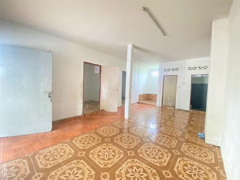 บ้านเดี่ยว 2 ชั้น 61.2 ตร.ว. บ้านเดี่ยว ใกล้มหาวิทยาลัยเทคโนโลยีราชมงคลธัญบุรี ถนนรังสิต-นครนายก, Pathum Thani, ถนนรังสิต-นครนายก, Khlong Hok, Khlong Luang, Pathum Thani, 3 Bedrooms, 240 sqm, Single Detached House For Sale, by คุณ กัญญ์ชญา คารมดี (จิ๋ว), 500632852 - DDproperty.com