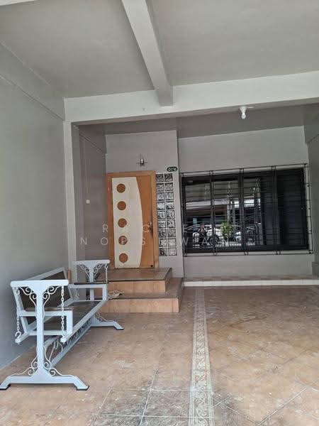 3-story townhouse for sale in the Chong Khao - PSU (Hat Yai) area; 4 bedrooms, 30 sq. wah;, Songkhla, Hat-Yai, Hat Yai, Songkhla, 4 Bedrooms, 120 sqm, Townhouse For Sale, by Rachen Nopsuwan, 500632940 - DDproperty.com