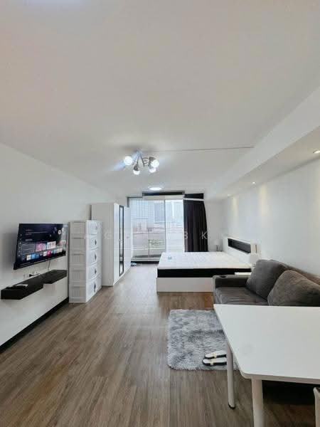 Supalai Park Phaholyothin, Bangkok, Phaholyothin 21 Road, Chatuchak, Bangkok, Studio, 44 sqm, Condo For Rent, by Agentbkk, 500633043 - DDproperty.com