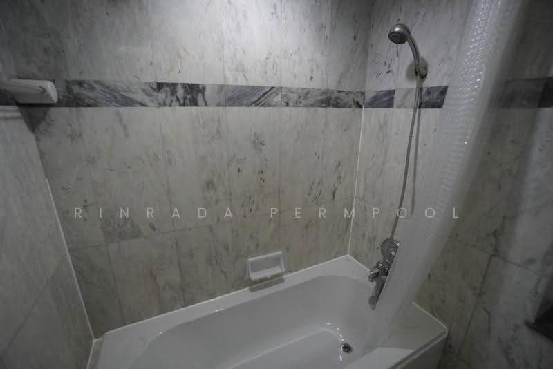 Regent Royal Place 2, Bangkok, Rajdamri, Lumphini, Pathum Wan, Bangkok, 3 Bedrooms, 178 sqm, Condo For Rent, by Rinrada Permpool, 500633048 - DDproperty.com
