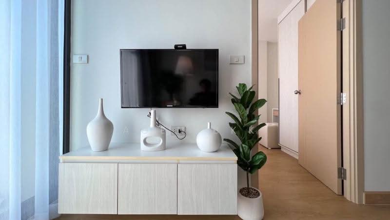 Rich Park @ Triple Station, Bangkok, 591 Srinakarin Road, Suan Luang, Bangkok, 1 Bedroom, 30 sqm, Condo For Rent, by Agentbkk, 500633096 - DDproperty.com