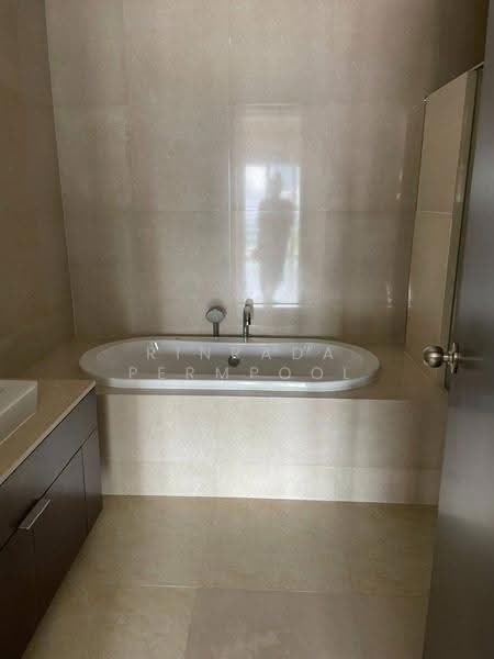 The Madison, Bangkok, Sukhumvit 41, Khlong Tan Nua, Watthana, Bangkok, 2 Bedrooms, 115 sqm, Condo For Rent, by Rinrada Permpool, 500633097 - DDproperty.com
