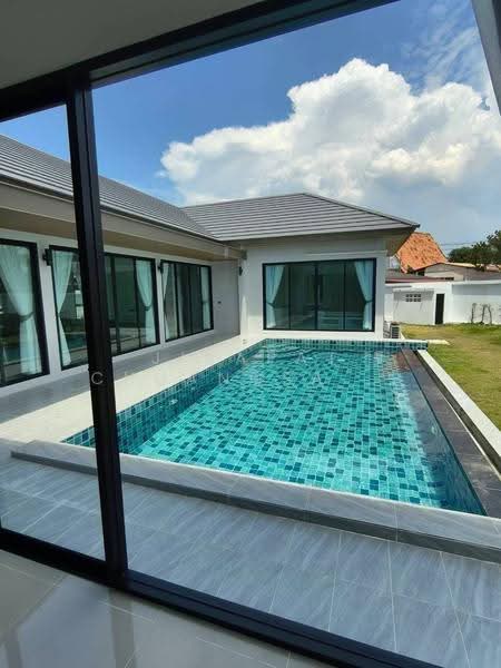 Paradise Villa 1 & 2, Chon Buri (Pattaya), Nong Pru, Bang Lamung (Pattaya), Chon Buri (Pattaya), 4 Bedrooms, 280 sqm, Villa For Rent, by Jirapat Chuangsawadsak, 500633196 - DDproperty.com