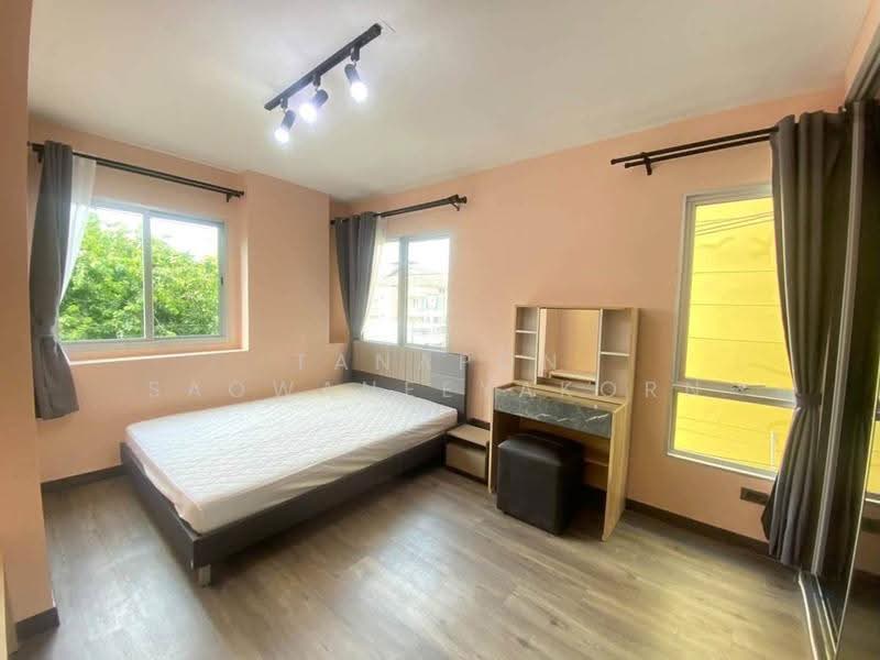 My Condo Sukhumvit 81, Bangkok, Soi Sukhumvit 81 Sukhumvit Road, Bang Chak, Phra Khanong, Bangkok, 2 Bedrooms, 55 sqm, Condo For Rent, by Tanapon Saowaneeyakorn, 500633307 - DDproperty.com