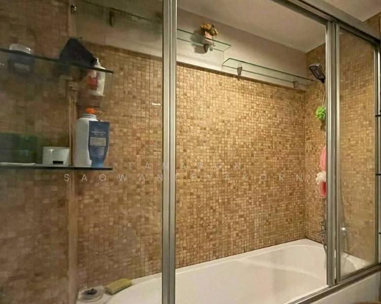 Lumpini Ville Phahol-Suthisarn, Bangkok, 23 Inthamara 2 Alley, Samsen Nai, Phaya Thai, Bangkok, 3 Bedrooms, 138 sqm, Condo For Sale, by Tanapon Saowaneeyakorn, 500633327 - DDproperty.com
