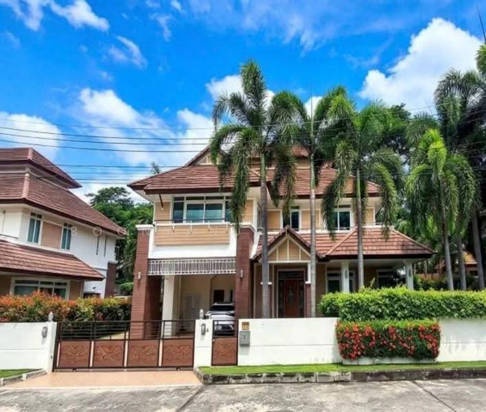 The Boulevard Sriracha, Chon Buri (Pattaya), Sriracha-Nongyaibu Road, Surasak, Si Racha, Chon Buri (Pattaya), 5 Bedrooms, 400 sqm, Single Detached House For Sale, by Boonyanuch Unna, 500633397 - DDproperty.com