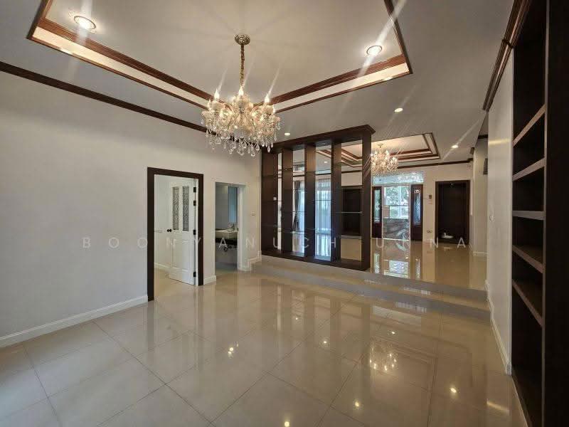 The Boulevard Sriracha, Chon Buri (Pattaya), Sriracha-Nongyaibu Road, Surasak, Si Racha, Chon Buri (Pattaya), 5 Bedrooms, 400 sqm, Single Detached House For Sale, by Boonyanuch Unna, 500633397 - DDproperty.com