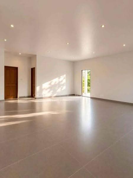 5-BR House, Prachuap Khiri Khan, Wang-Pong, Pran Buri, Prachuap Khiri Khan, 5 Bedrooms, 433 sqm, Single Detached House For Sale, by Boonyanuch Unna, 500633430 - DDproperty.com