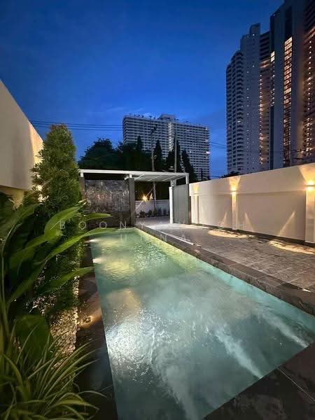 5-BR Villa, Chon Buri (Pattaya), Nong Pru, Bang Lamung (Pattaya), Chon Buri (Pattaya), 5 Bedrooms, 550 sqm, Villa For Sale, by Boonyanuch Unna, 500633436 - DDproperty.com