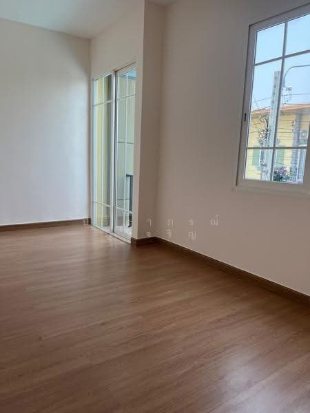 Golden Town 2 Onnut-Pattanakarn, Bangkok, 189 Soi On Nut 65 Yaek 14, Prawet, Bangkok, 4 Bedrooms, 135 sqm, Townhouse For Rent, by ปรียาภรณ์ ภู่เจริญ, 500633438 - DDproperty.com