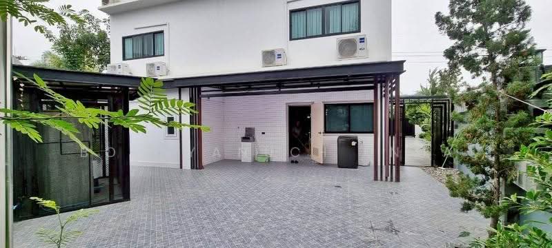 undefined, Chon Buri (Pattaya), Poong, Bang Lamung (Pattaya), Chon Buri (Pattaya), 6 Bedrooms, 300 sqm, Single Detached House For Sale, by Boonyanuch Unna, 500633446 - DDproperty.com