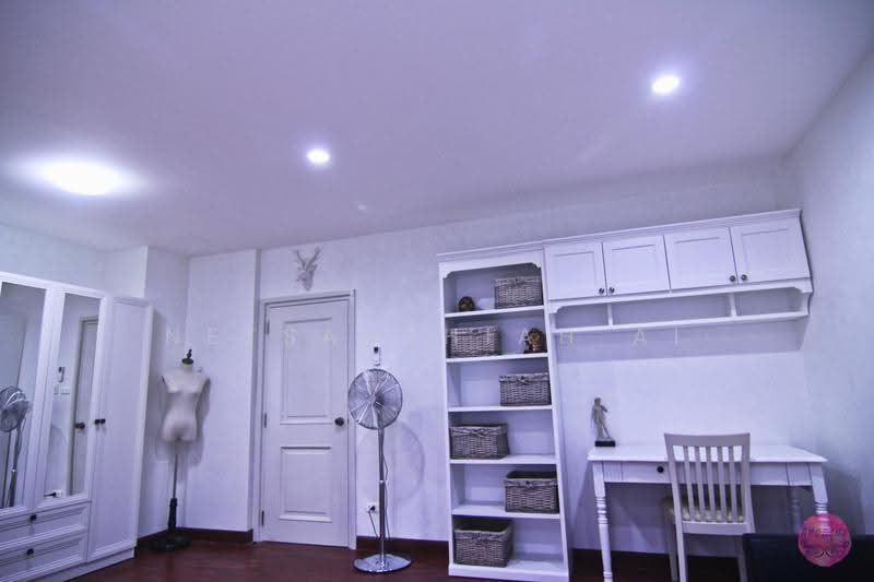 Leon Sukhumvit 62, Bangkok, Soi Sampopnaruemit, Bang Chak, Phra Khanong, Bangkok, 4 Bedrooms, 240 sqm, Townhouse For Rent, by Netsanthiah Ai, 500633497 - DDproperty.com
