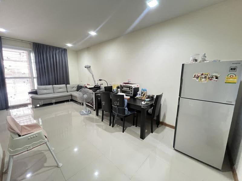 Golden Town Onnut-Pattanakarn, Bangkok, 199 Soi On Nut 65 Yeak 14, Prawet, Bangkok, 4 Bedrooms, 135 sqm, Townhouse For Sale, by ปรียาภรณ์ ภู่เจริญ, 500633509 - DDproperty.com