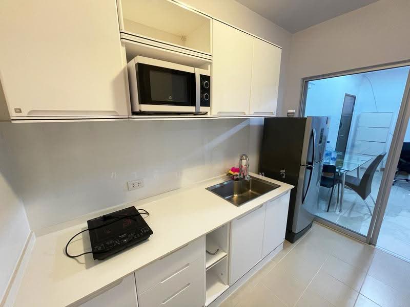 Supalai Park Khaerai-Ngamwongwan, Nonthaburi, Rattanathibet Road, Bang Kra So, Muang Nonthaburi, Nonthaburi, 2 Bedrooms, 57 sqm, Condo For Rent, by ภาคิน ธนทวี, 500633536 - Kitchen - DDproperty.com