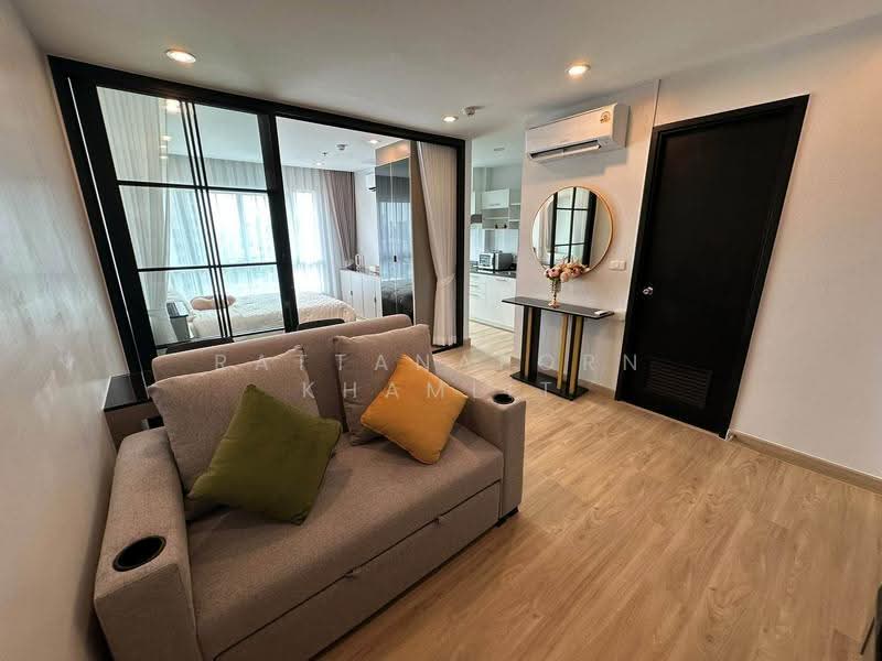 Diamond Ratchada (Tower A), Bangkok, 198 Ratchadaphisek Road, Huai Khwang, Bangkok, 1 Bedroom, 35 sqm, Condo For Rent, by Rattanaporn Khamlit, 500633537 - DDproperty.com
