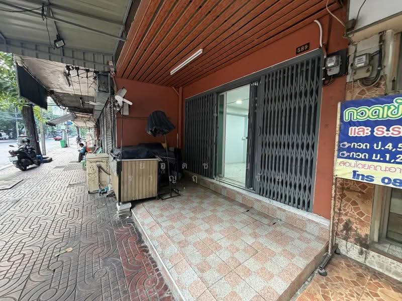 ขายตึกแถว 12 ตร.ว. ริมถนนบำรุงเมือง ตกแต่งสวย 12 ล้านบาท, Bangkok, บำรุงเมือง, Khlong Maha Nak, Pom Prap Sattru Phai, Bangkok, , 200 sqm, Shophouse For Sale, by ยอดชาย สราญฤทธิชัย, 500633564 - DDproperty.com