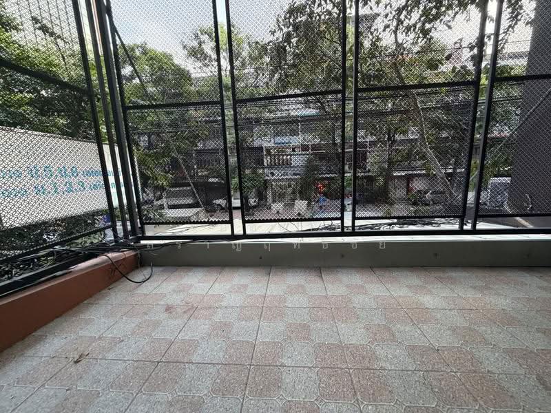 ขายตึกแถว 12 ตร.ว. ริมถนนบำรุงเมือง ตกแต่งสวย 12 ล้านบาท, กรุงเทพ, บำรุงเมือง, คลองมหานาค, ป้อมปราบศัตรูพ่าย, กรุงเทพ, 200 ตร.ม., ตึกแถว-อาคารพาณิชย์ ขาย, โดย ยอดชาย สราญฤทธิชัย, 500633564 - DDproperty.com