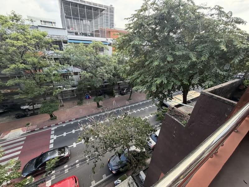 ขายตึกแถว 12 ตร.ว. ริมถนนบำรุงเมือง ตกแต่งสวย 12 ล้านบาท, Bangkok, บำรุงเมือง, Khlong Maha Nak, Pom Prap Sattru Phai, Bangkok, , 200 sqm, Shophouse For Sale, by ยอดชาย สราญฤทธิชัย, 500633564 - DDproperty.com