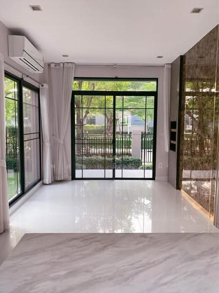 Bangkok Boulevard Sathorn-Pinklao 2, Nonthaburi, Bang Kruai-Chong Thanom Road, Mahasawat, Bang Kruai, Nonthaburi, 4 Bedrooms, 248 sqm, Single Detached House For Rent, by Adisorn Ploymeerassamee, 500633623 - DDproperty.com