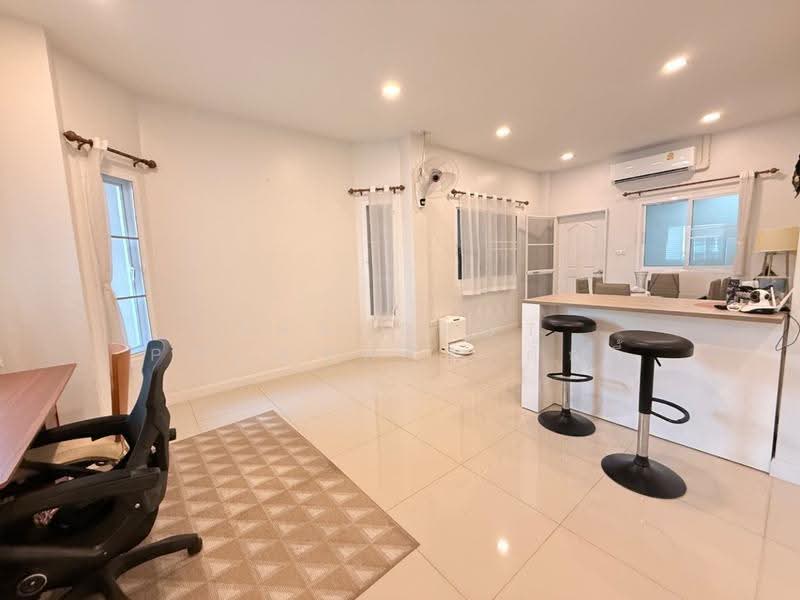 แกรนด์ พีเอ็มซีโฮมส์7 ชลบุรี, Chon Buri (Pattaya), Nong Pru, Bang Lamung (Pattaya), Chon Buri (Pattaya), 3 Bedrooms, 150 sqm, Single Detached House For Sale, by The Best Property ตั๊กกี้, 500633636 - DDproperty.com