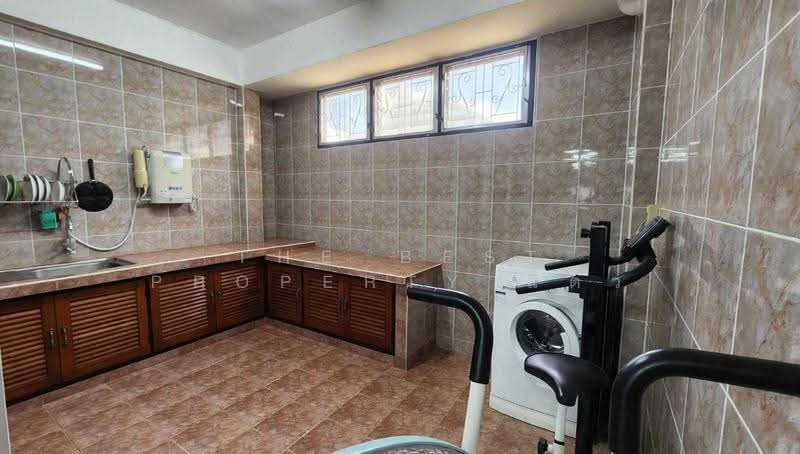 ฮอลลีวู้ด อ่อนนุช 17 (Hollywood Village On Nut 17), Bangkok, Suan Luang, Bangkok, 4 Bedrooms, 100 sqm, Townhouse For Sale, by The Best Property แต้ว, 500633645 - DDproperty.com