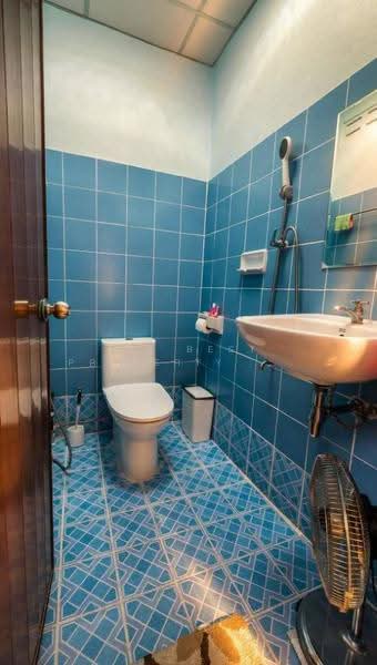 ฮอลลีวู้ด อ่อนนุช 17 (Hollywood Village On Nut 17), Bangkok, Suan Luang, Bangkok, 4 Bedrooms, 100 sqm, Townhouse For Sale, by The Best Property แต้ว, 500633645 - DDproperty.com