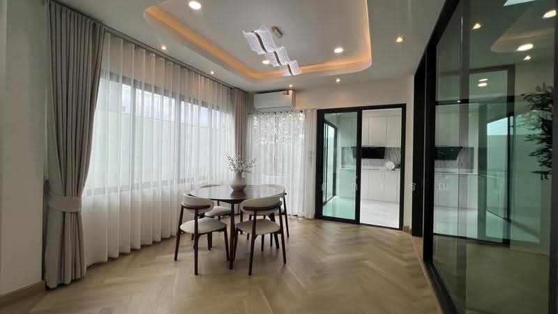 บ้านเดี่ยวหลังมุม นวมินทร์ บางกะปิ, Bangkok, Nuan Chan, Bueng Kum, Bangkok, 3 Bedrooms, 320 sqm, Single Detached House For Sale, by ปภัชญา ธนัตถ์ภรณ์, 500633650 - DDproperty.com
