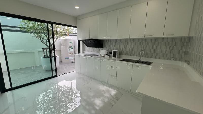 บ้านเดี่ยวหลังมุม นวมินทร์ บางกะปิ, กรุงเทพ, นวลจันทร์, บึงกุ่ม, กรุงเทพ, 320 ตร.ม., บ้านเดี่ยว ขาย, โดย ปภัชญา ธนัตถ์ภรณ์, 500633650 - DDproperty.com