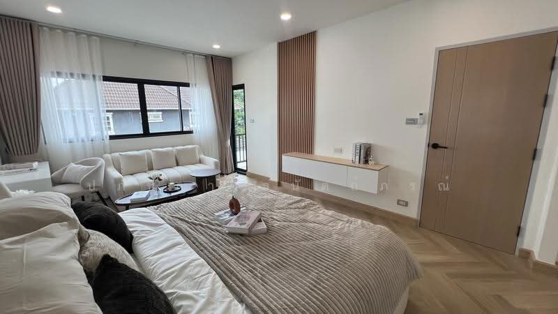 บ้านเดี่ยวหลังมุม นวมินทร์ บางกะปิ, Bangkok, Nuan Chan, Bueng Kum, Bangkok, 3 Bedrooms, 320 sqm, Single Detached House For Sale, by ปภัชญา ธนัตถ์ภรณ์, 500633650 - DDproperty.com