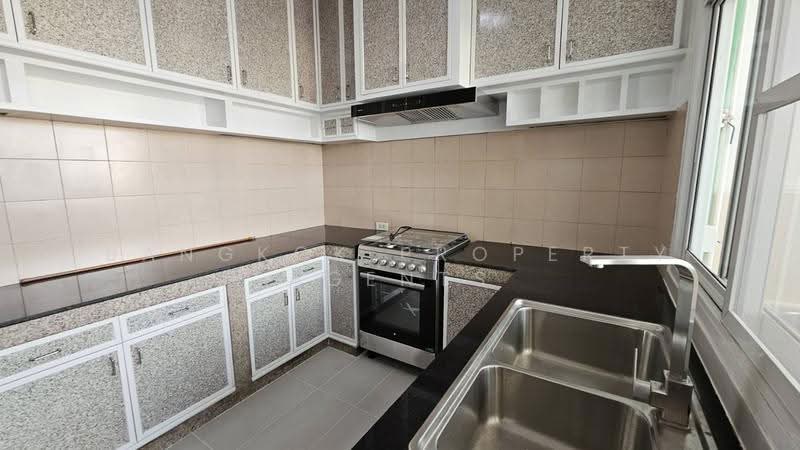 Tongtip Mansion, Bangkok, Soi Sukhumvit 47, Khlong Tan Nua, Watthana, Bangkok, 3 Bedrooms, 250 sqm, Condo For Rent, by BANGKOK PROPERTY AGENTS, 500633738 - DDproperty.com