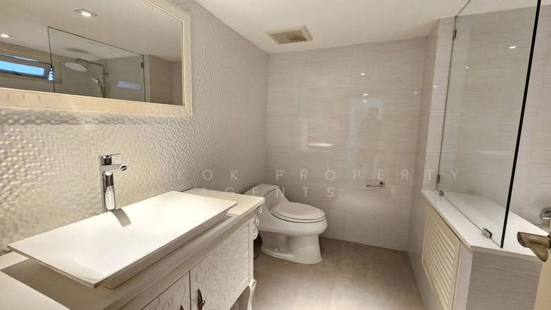 The Emporio Place, Bangkok, 93 Soi Sukhumvit 24, Sukhumvit Road, Khong Tan, Khlong Toei, Bangkok, 2 Bedrooms, 180 sqm, Condo For Rent, by BANGKOK PROPERTY AGENTS, 500633741 - DDproperty.com