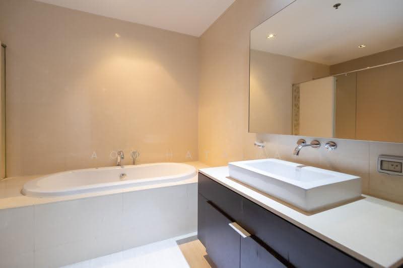 The Madison, Bangkok, Sukhumvit 41, Khlong Tan Nua, Watthana, Bangkok, 2 Bedrooms, 120 sqm, Condo For Rent, by Aom Hatairat, 500633756 - DDproperty.com