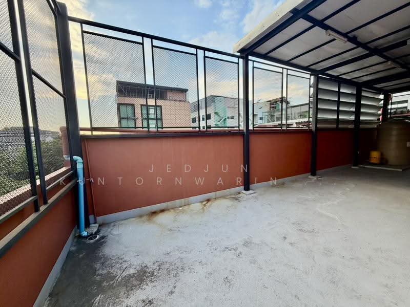 Shophouse for sale near Huachiew hospital 4storey 195sqm, Bangkok, บำรุงเมือง, Khlong Maha Nak, Pom Prap Sattru Phai, Bangkok, , 195 sqm, Shophouse For Sale, by Jedjun Kuntornwarin (Jamie), 500633769 - ดาดฟ้า - DDproperty.com