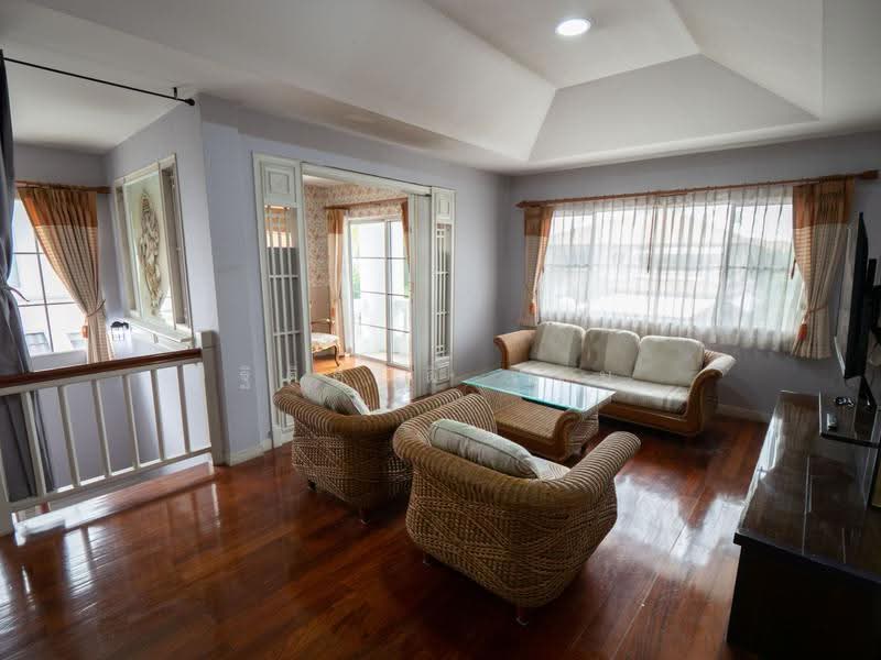 Nantawan Suanluang Rama 9, Bangkok, Chaloem Phra Kiat Rama 9, Soi 62, Dok Mai, Prawet, Bangkok, 5 Bedrooms, 300 sqm, Single Detached House For Rent, by TITISAK Jane, 500633782 - DDproperty.com