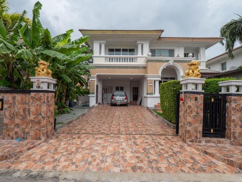 Nantawan Suanluang Rama 9, Bangkok, Chaloem Phra Kiat Rama 9, Soi 62, Dok Mai, Prawet, Bangkok, 5 Bedrooms, 300 sqm, Single Detached House For Rent, by TITISAK Jane, 500633782 - DDproperty.com
