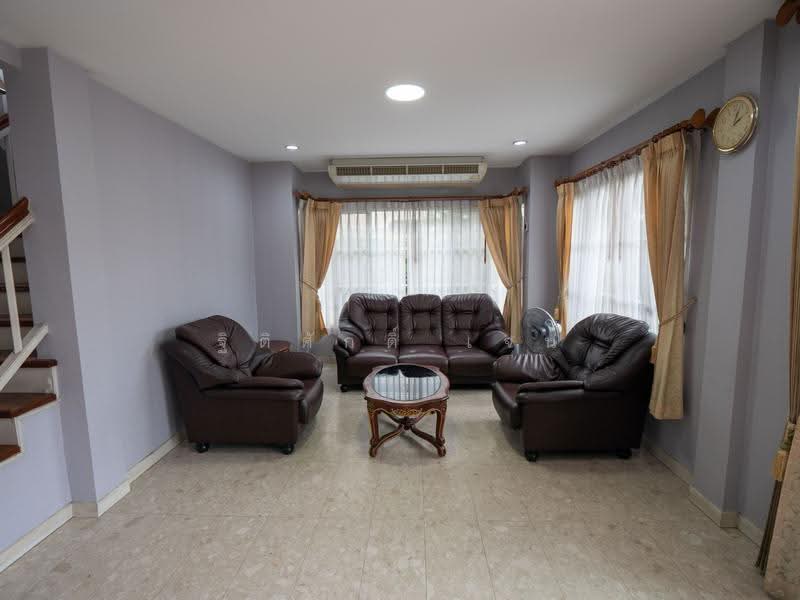 Nantawan Suanluang Rama 9, Bangkok, Chaloem Phra Kiat Rama 9, Soi 62, Dok Mai, Prawet, Bangkok, 5 Bedrooms, 300 sqm, Single Detached House For Rent, by TITISAK Jane, 500633782 - DDproperty.com