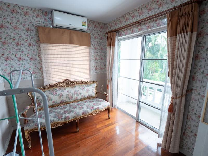 Nantawan Suanluang Rama 9, Bangkok, Chaloem Phra Kiat Rama 9, Soi 62, Dok Mai, Prawet, Bangkok, 5 Bedrooms, 300 sqm, Single Detached House For Rent, by TITISAK Jane, 500633782 - DDproperty.com