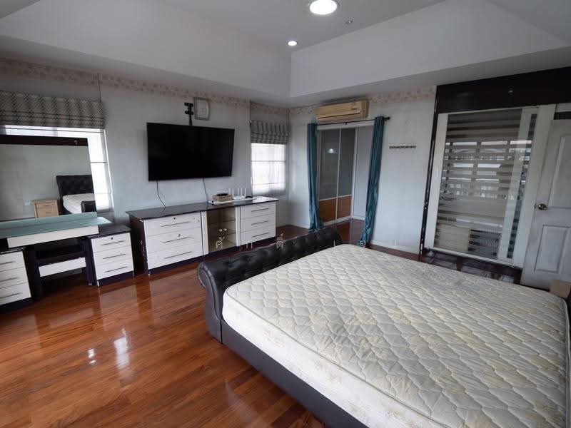 Nantawan Suanluang Rama 9, Bangkok, Chaloem Phra Kiat Rama 9, Soi 62, Dok Mai, Prawet, Bangkok, 5 Bedrooms, 300 sqm, Single Detached House For Rent, by TITISAK Jane, 500633782 - DDproperty.com