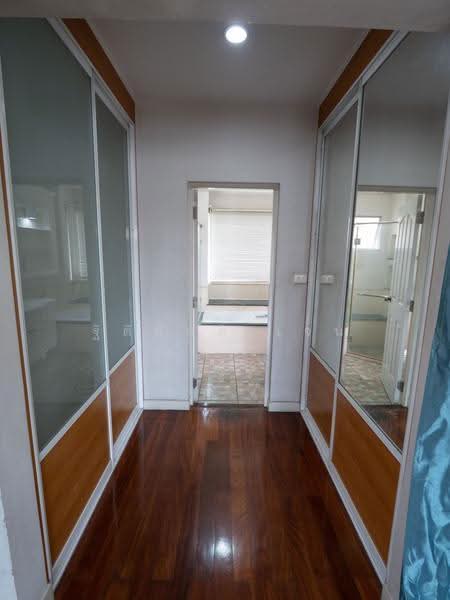 Nantawan Suanluang Rama 9, Bangkok, Chaloem Phra Kiat Rama 9, Soi 62, Dok Mai, Prawet, Bangkok, 5 Bedrooms, 300 sqm, Single Detached House For Rent, by TITISAK Jane, 500633782 - DDproperty.com