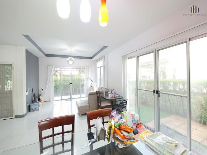 Moobaan Chollada Suvarnabhumi : หมู่บ้านชลลดา สุวรรณภูมิ, สมุทรปราการ, ถนนวัดศรีวารีน้อย, ศีรษะจรเข้น้อย, บางเสาธง, สมุทรปราการ, 150 ตร.ม., บ้านเดี่ยว ขาย, โดย ขายบ้านเดี่ยว 2 ชั้น โครงการชลลดา สุวรรณภูมิ น้ำไม่ท่วม ขนาด 61.60 ตร.ว ทำเลต้นโครงการ ใกล้ส่วนกลางแ, 500633792 - DDproperty.com
